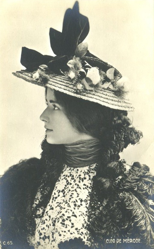 Фото актрисы. Клео де Мерод в шляпке. Начало XX века