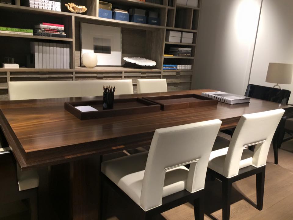 в цветах: Бежевый, Светло-серый, Серый, Темно-коричневый, Черный. в .