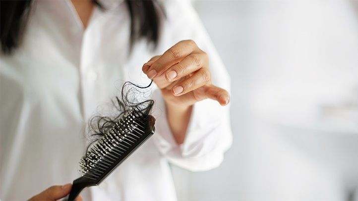 10 причин чрезмерного выпадения волос
