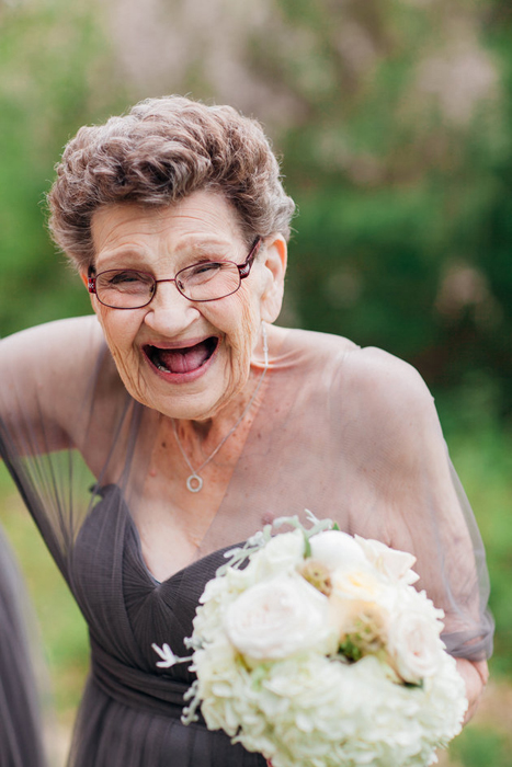 89-летняя подружка невесты.