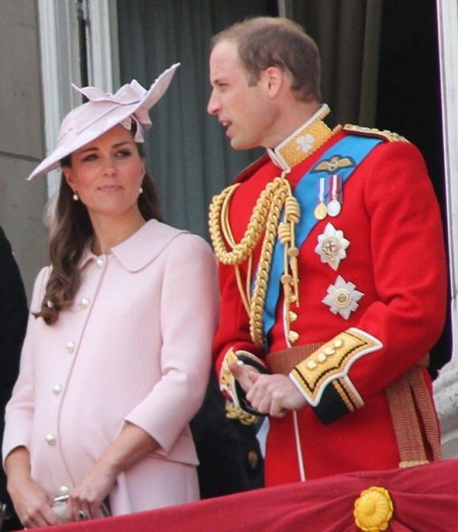 https://files.adme.ru/files/news/part_165/1650565/8336165-517px-Duchess_and_Duke_of_Cambridge-2-1511113361-650-b354c1d00a-1513685244.jpg