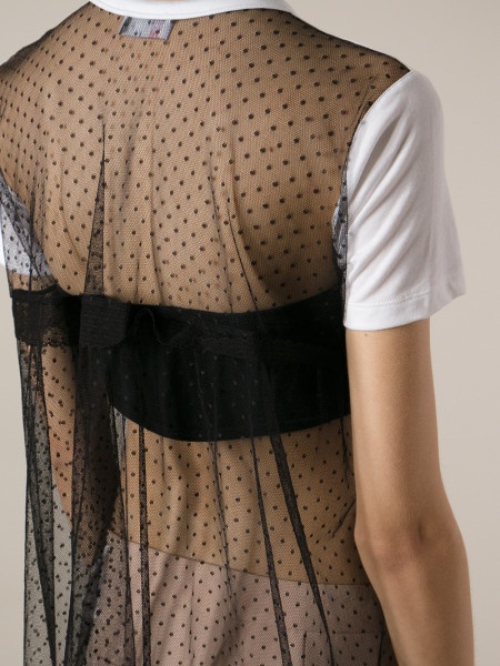 Благородные футболки Red Valentino