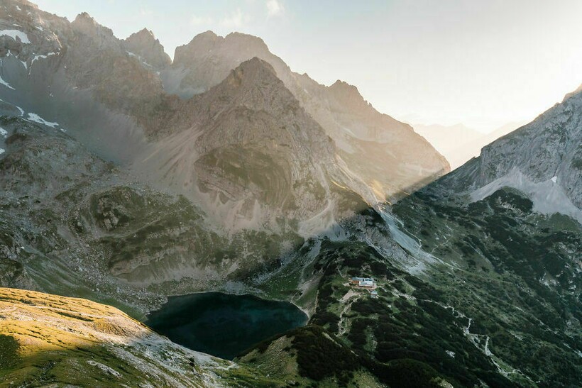 14 великолепных снимков фотографа, который покорил 100 альпийских вершин