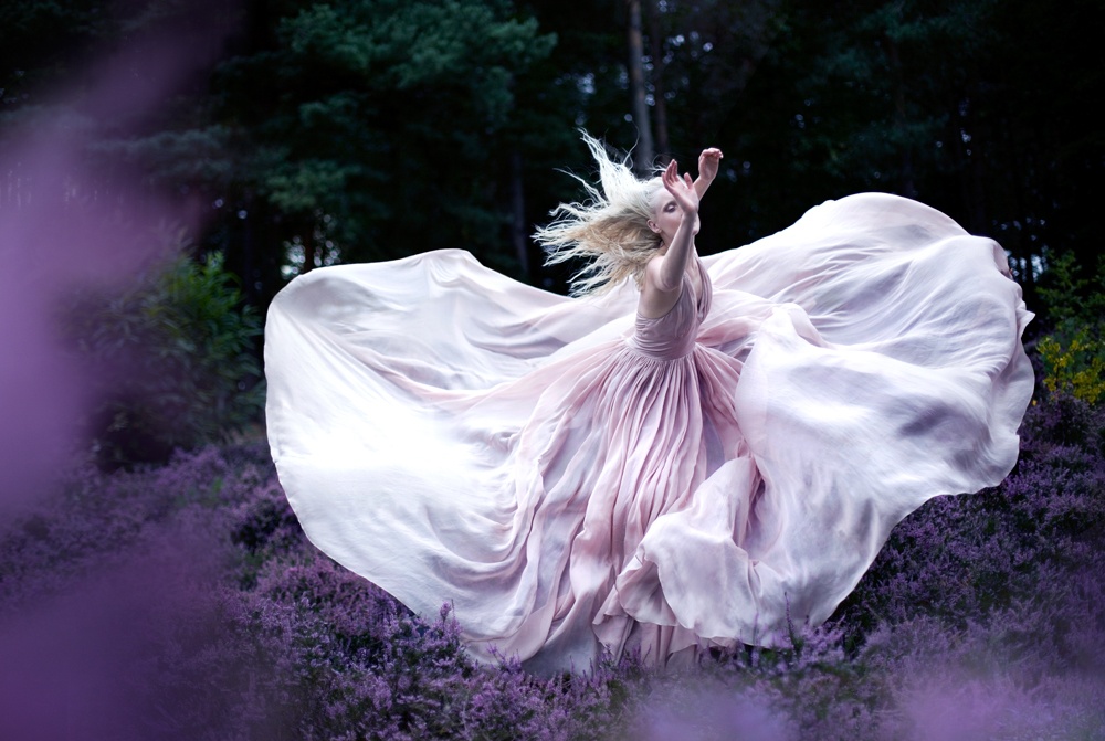      (Kirsty Mitchell)