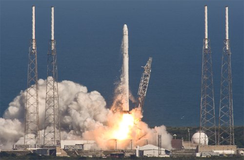 Запуск ракеты Falcon 9