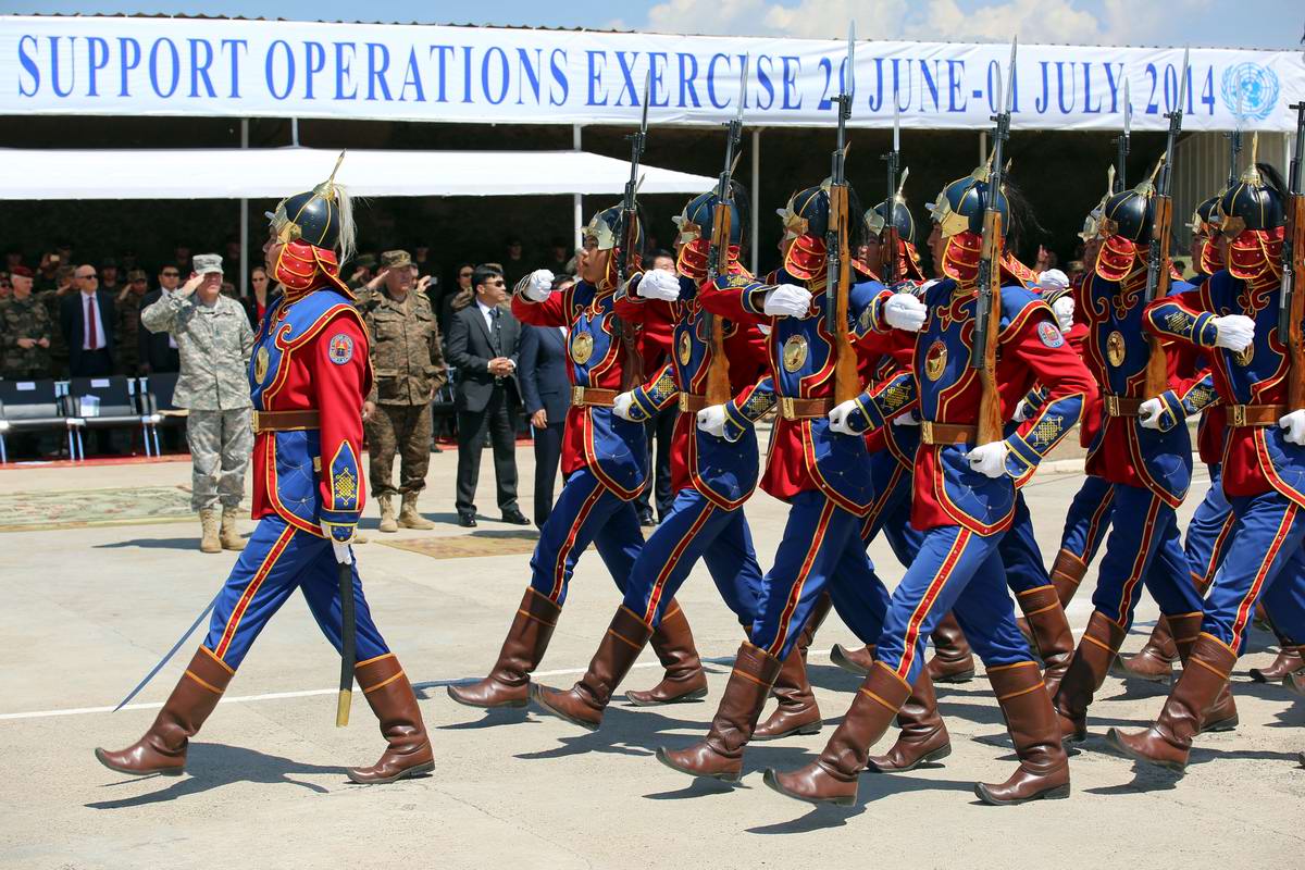 Наследники Чингиз-хана: монгольская президентская гвардия (28)
