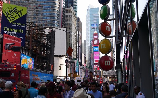 https://media-cdn.tripadvisor.com/media/photo-s/0d/56/06/63/toshiba.jpg