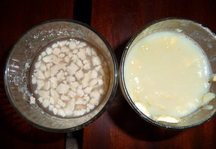 Качественный творог быстро растворяется, а фальсификат превращается в плотные комки / Фото: i.piccy.info Качественный творог быстро растворяется, а фальсификат превращается в плотные комки / Фото: i.piccy.info