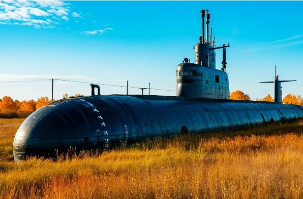 Роджерс: Подводная лодка в степях украины. Томагавки для Зелепухи