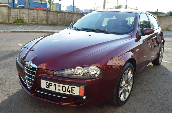 АВТОПОХВАСТУШКИ. Alfa Romeo 147: мы ведь любим итальянские вещи... АВТОПОХВАСТУШКИ. Alfa Romeo 147: мы ведь любим итальянские вещи...