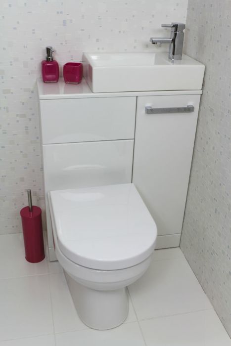 Как разместить сантехнику в туалете и ванной, если места очень мало