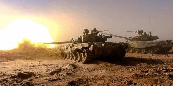 «Убегали все, но тут появился танк РФ»: Иностранцы о подвиге танкистов в Сирии «Убегали все, но тут появился танк РФ»: Иностранцы о подвиге танкистов в Сирии