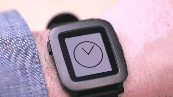 Pebble вернулась на Kickstarter с цветными смарт-часами Time 