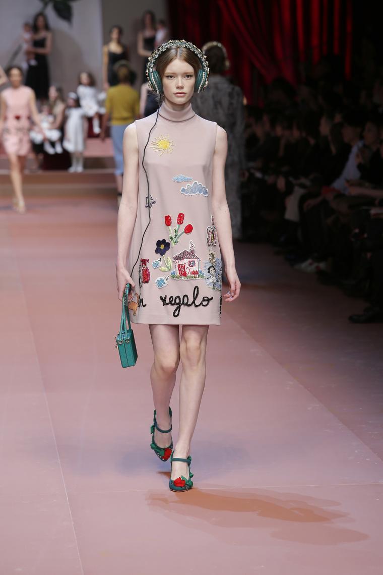 Dolce & Gabbana Осень-Зима 2015-2016. Нет слов, это просто надо видеть... Dolce & Gabbana Осень-Зима 2015-2016. Нет слов, это просто надо видеть...