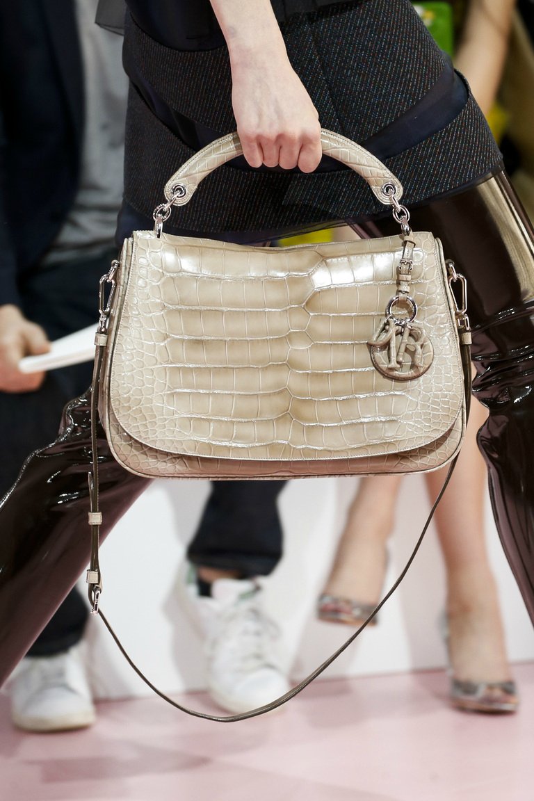 ДЕТАЛИ CHRISTIAN DIOR ОСЕНЬ-ЗИМА 2015/2016 ДЕТАЛИ CHRISTIAN DIOR ОСЕНЬ-ЗИМА 2015/2016