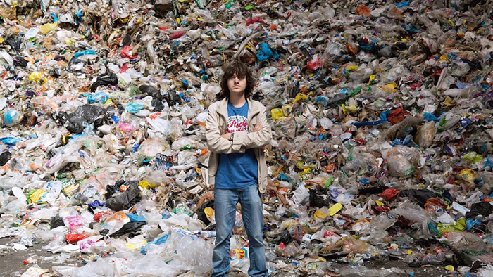 20-летний парень нашел способ очистить моря и океаны от пластикового мусора