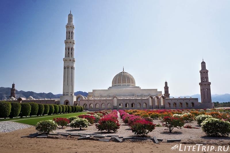 Главная мечеть султана Кабуса в Маскате Оман, Султанат Оман, восток, персидский залив