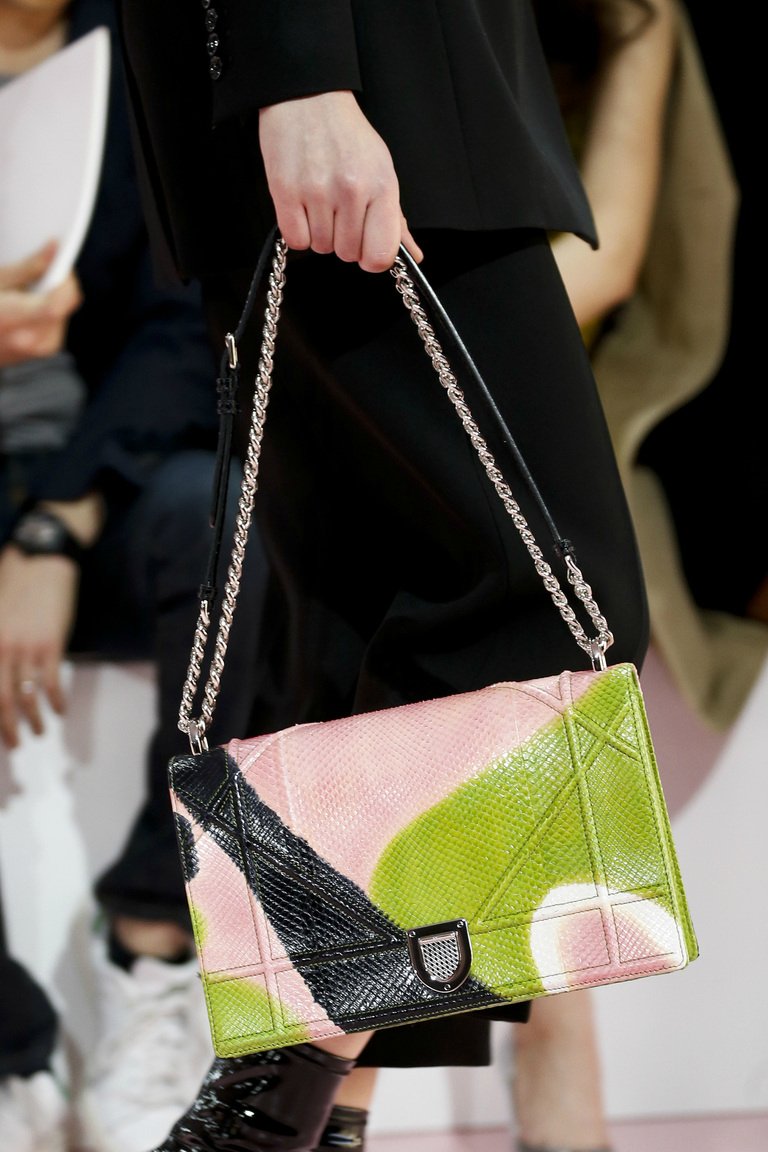 ДЕТАЛИ CHRISTIAN DIOR ОСЕНЬ-ЗИМА 2015/2016 ДЕТАЛИ CHRISTIAN DIOR ОСЕНЬ-ЗИМА 2015/2016