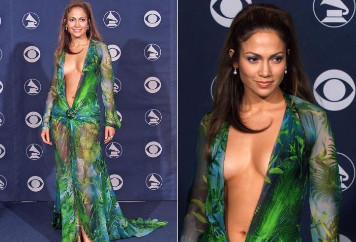 Первый откровенный наряд популярной певицы Дженнифер Лопес от Версаче на красной дорожке церемонии вручения музыкальной премии GRAMMY в 2000 году. Первый откровенный наряд популярной певицы Дженнифер Лопес от Версаче на красной дорожке церемонии вручения музыкальной премии GRAMMY в 2000 году.