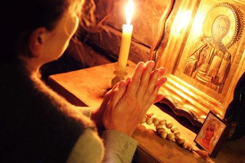 Свечи в церкве: как правильно ставить свечи, для чего