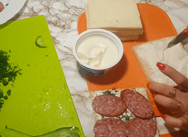Необычная и очень аппетитная подача закуски к праздничному столу Необычная и очень аппетитная подача закуски к праздничному столу