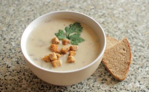 Сырный крем — суп с курицей.