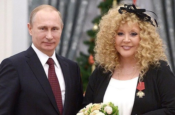 Пугачёва о Путине: «России нужен другой президент!» Пугачёва о Путине: «России нужен другой президент!»