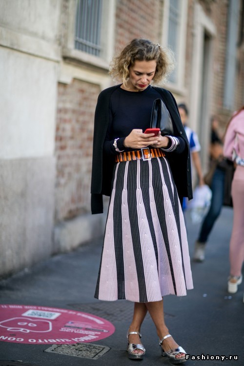 Неделя моды в Милане весна-лето 2016 - street style Неделя моды в Милане весна-лето 2016 - street style