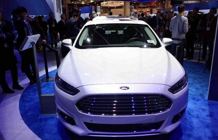 3. Ford Fusion Hybrid Autonomous Test Car CES, автовыставка