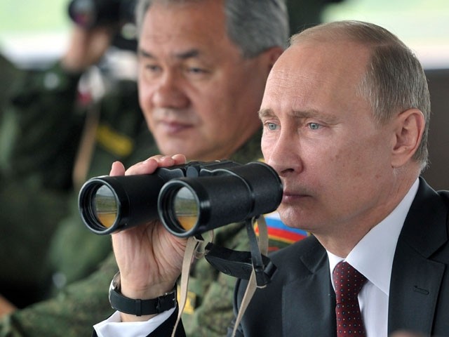 Владимир Путин приказал привести в полную боеготовность Северный флот, ряд соединений ЗВО и ВДВ Владимир Путин приказал привести в полную боеготовность Северный флот, ряд соединений ЗВО и ВДВ