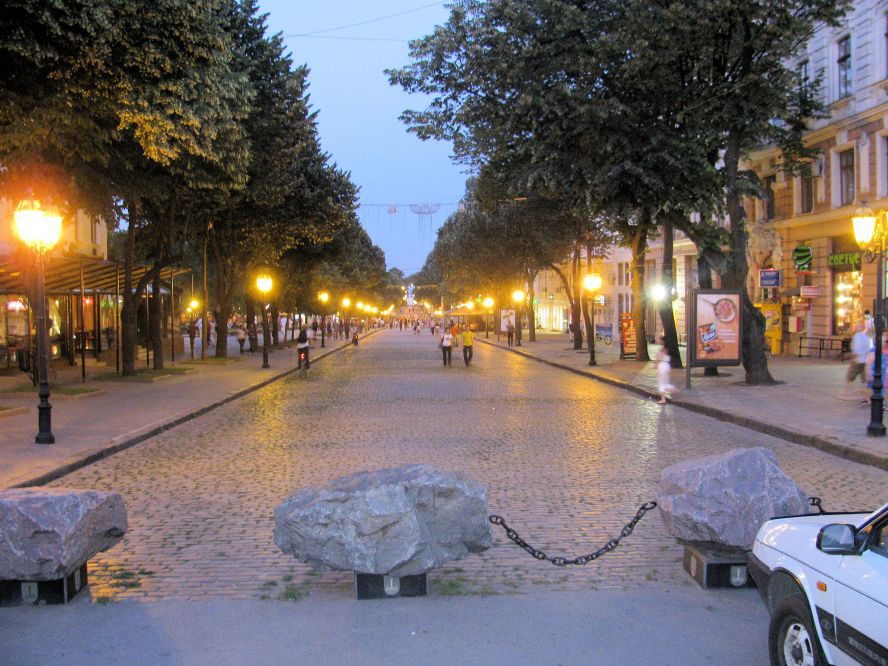 Украина, Одесса, Дерибасовская улица города, мир, туризм, улица