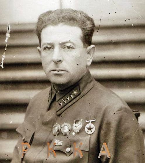 Миф о «верном псе» Сталина Льве Захаровиче Мехлисе