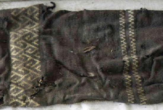 Еще одно подтверждении древней Скифии от Европы до Тихого океана. Самые древние штаны со славянским орнаментом.