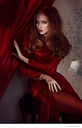 Лили Коул (Lily Cole) появилась в фотосессии в Glamour Italia. Над фотосессией работал Сигне Вилструп (Signe Vilstrup)