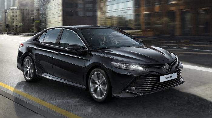 Седан тоже сойдет для путешествия, например Toyota Camry. Седан тоже сойдет для путешествия, например Toyota Camry.