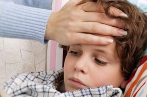 Народные средства от температуры: рецепты из лекарственных растений Если температура народными рецептами не снижается, нужно обязательно обратиться к врачу!