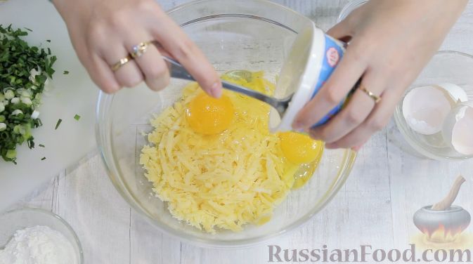 Ленивые хачапури - невероятные мега сырные лепешки, очень нежные и вкусные Ленивые хачапури - невероятные мега сырные лепешки, очень нежные и вкусные