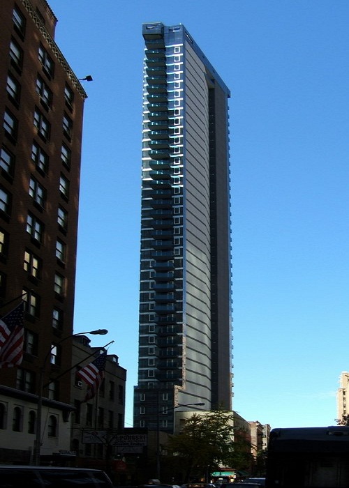 Дом Икона (Icon Building) в Нью-Йорке. Дом Икона (Icon Building) в Нью-Йорке.