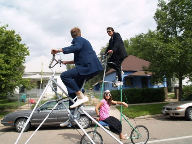 Черт побери, зачем они это сделали? (39 фото) imaginative and inventive bicycle modifications 640 20 Черт побери, зачем они это сделали? (39 фото)