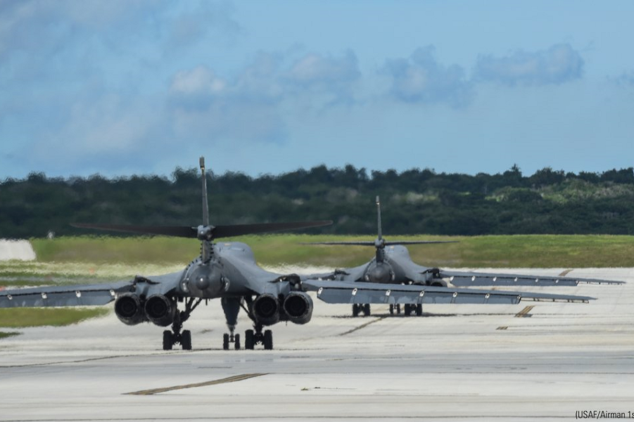 B-1B на Гуаме, США.png