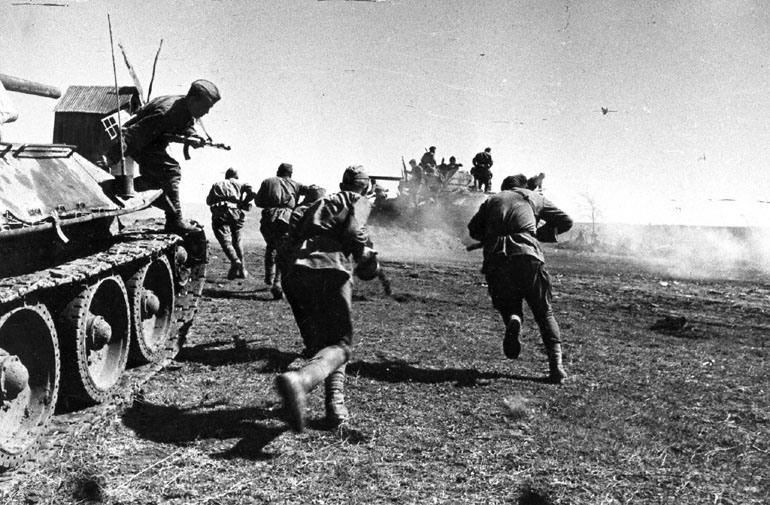 Мультатули Петр: В тот день когда взяли Берлин и фотографии Берлина 1945 Мультатули Петр: В тот день когда взяли Берлин и фотографии Берлина 1945