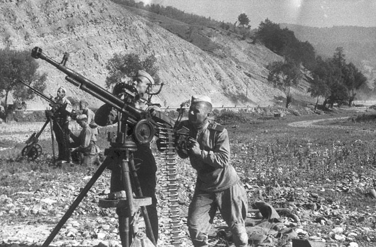 Мультатули Петр: В тот день когда взяли Берлин и фотографии Берлина 1945 Мультатули Петр: В тот день когда взяли Берлин и фотографии Берлина 1945