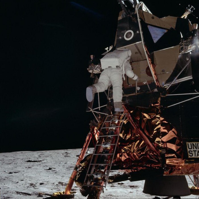 Рассекреченные архивы NASA: фотографии первой высадки на Луну Рассекреченные архивы NASA: фотографии первой высадки на Луну