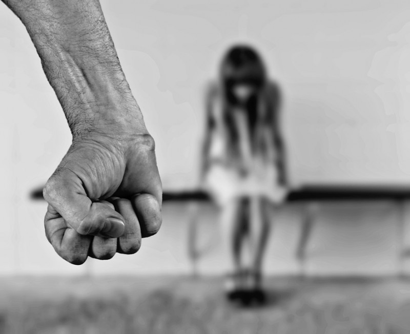 Я - человек, а не груша для битья! Почему родители позволяют себе бить детей? Я - человек, а не груша для битья! Почему родители позволяют себе бить детей?