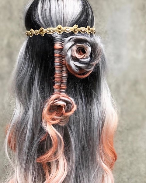 @braidedandblonde / Instagram.com