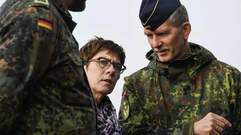 Германии придется выбирать между «русской угрозой» и независимостью