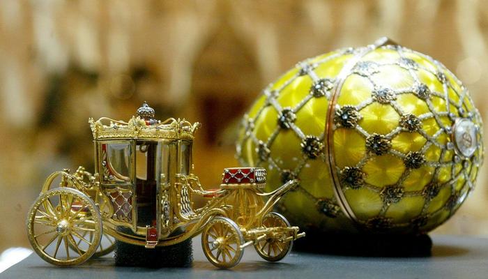Пасхальное яйцо с сюрпризом от «Дома Фаберже»./ Фото: eaculture.ru Как Карл Фаберже из рядового ювелира стал основателем легендарного бренда