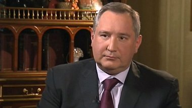 Рогозина сделали крайним