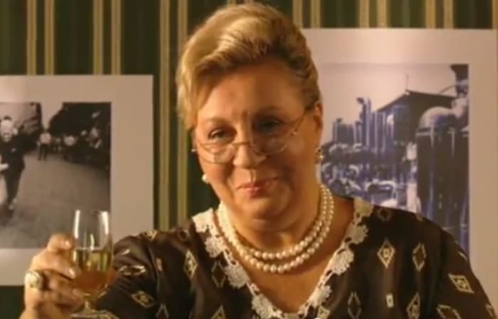 Марина Голуб в фильме *Свадьба*, 2007 | Фото: kino-teatr.ru Последняя страсть Марины Голуб: Почему близкие не верили в случайность гибели известной актрисы