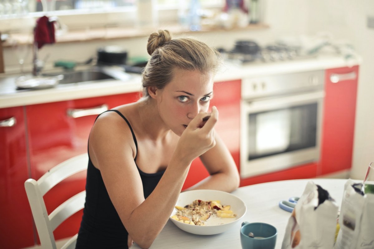 Повышенный холестерин: 4 продукта на завтрак для низкого уровня холестерина
